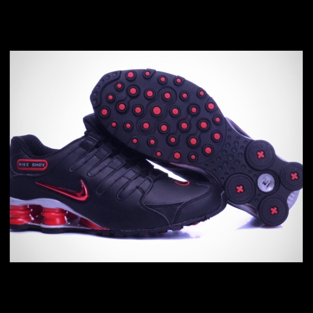 Women’s Nike Shox red/black. Worn TWICE INSIDE !!